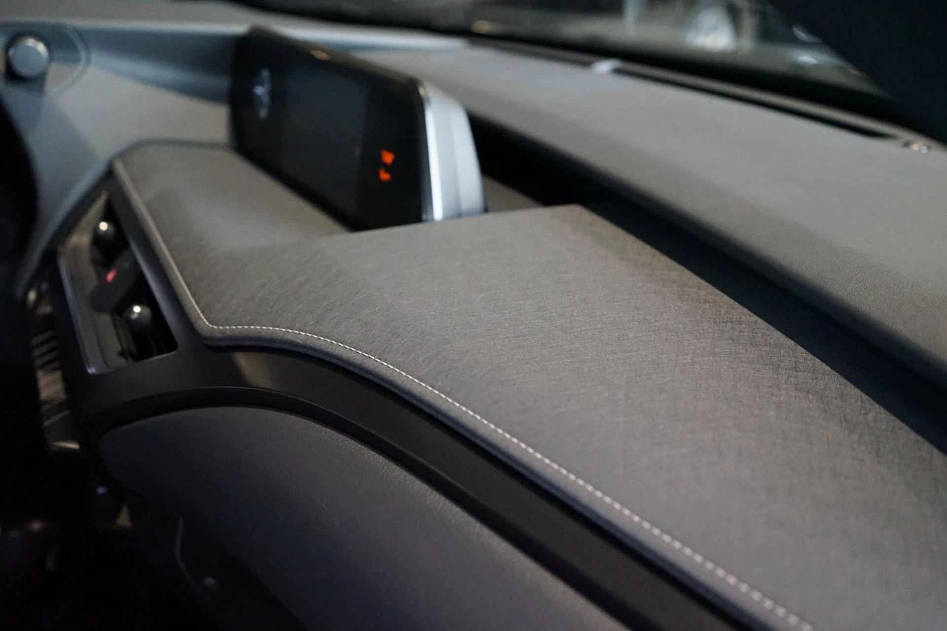 Hoofdafbeelding Lexus UX