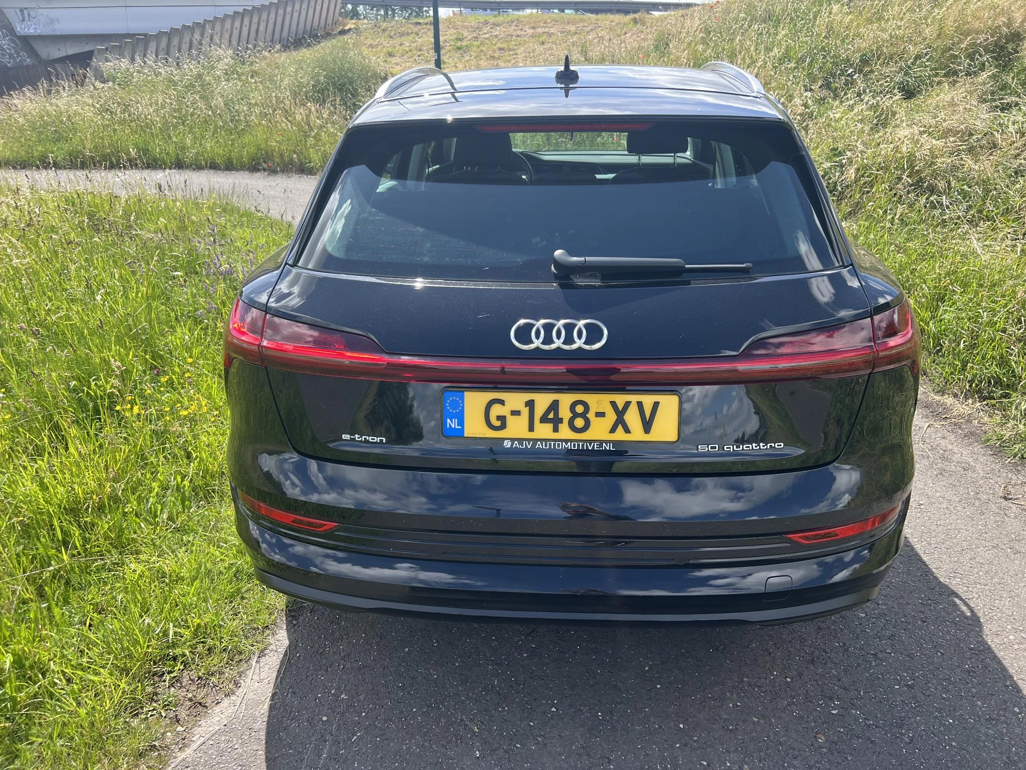 Hoofdafbeelding Audi e-tron