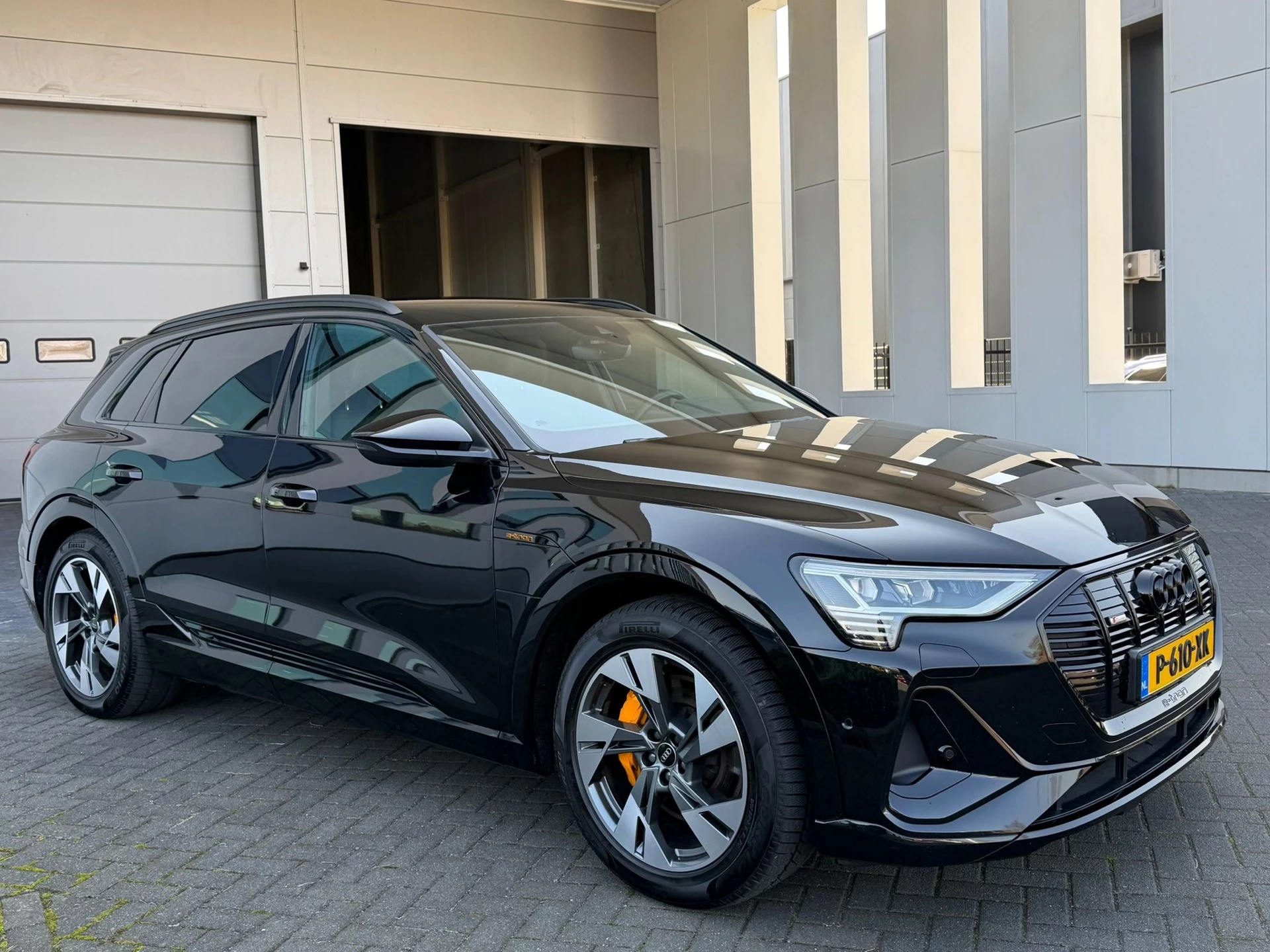 Hoofdafbeelding Audi e-tron
