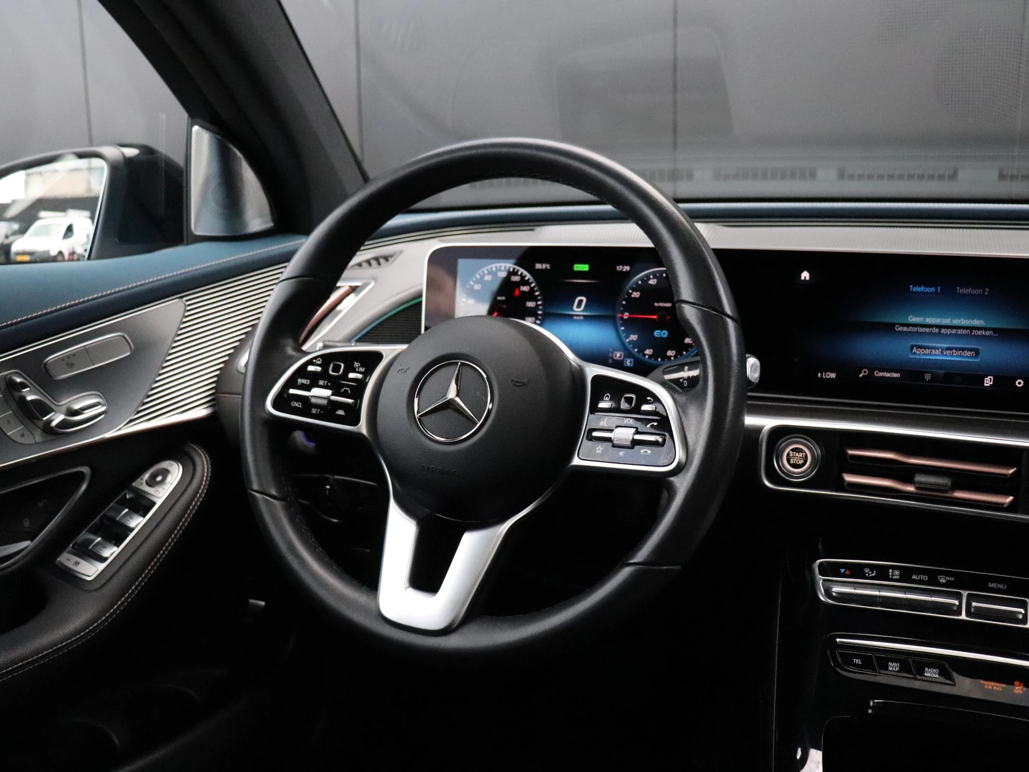 Hoofdafbeelding Mercedes-Benz EQC