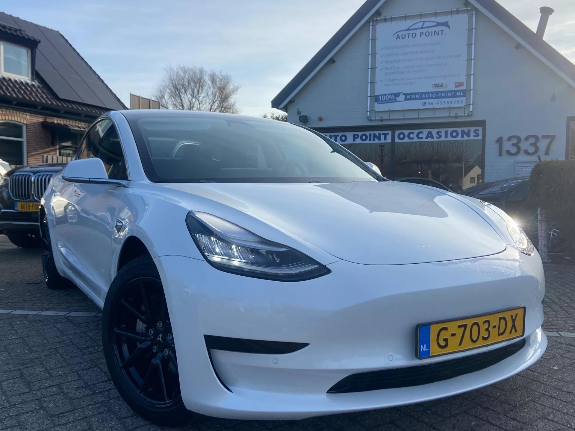 Hoofdafbeelding Tesla Model 3
