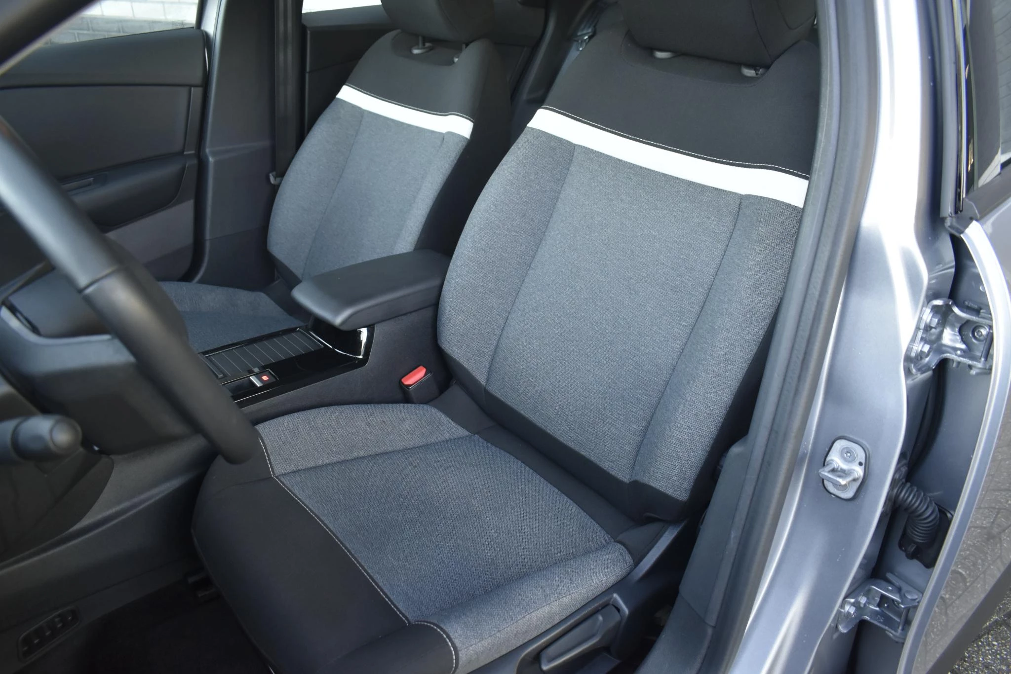 Hoofdafbeelding Citroën ë-C4 X