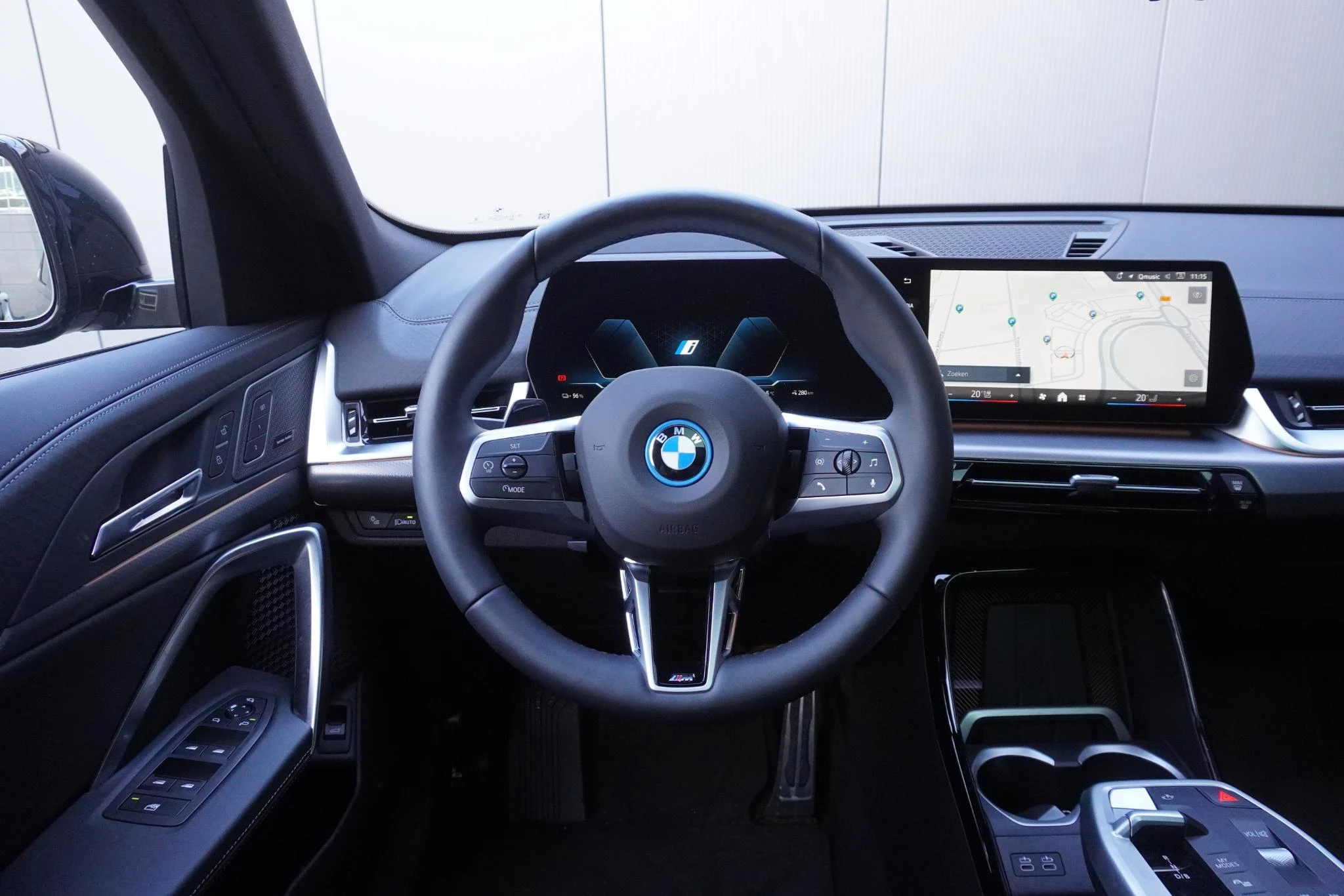 Hoofdafbeelding BMW iX2