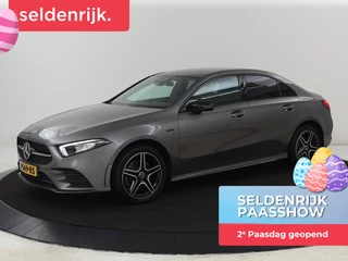 Mercedes-Benz A-klasse 250e AMG Limited | Carplay | Stoelverwarming |  Leder/Alcantara | Widescreen | Sfeerverlichting | Navigatie | Camera | Full LED | Park Assist | PHEV | Plug In