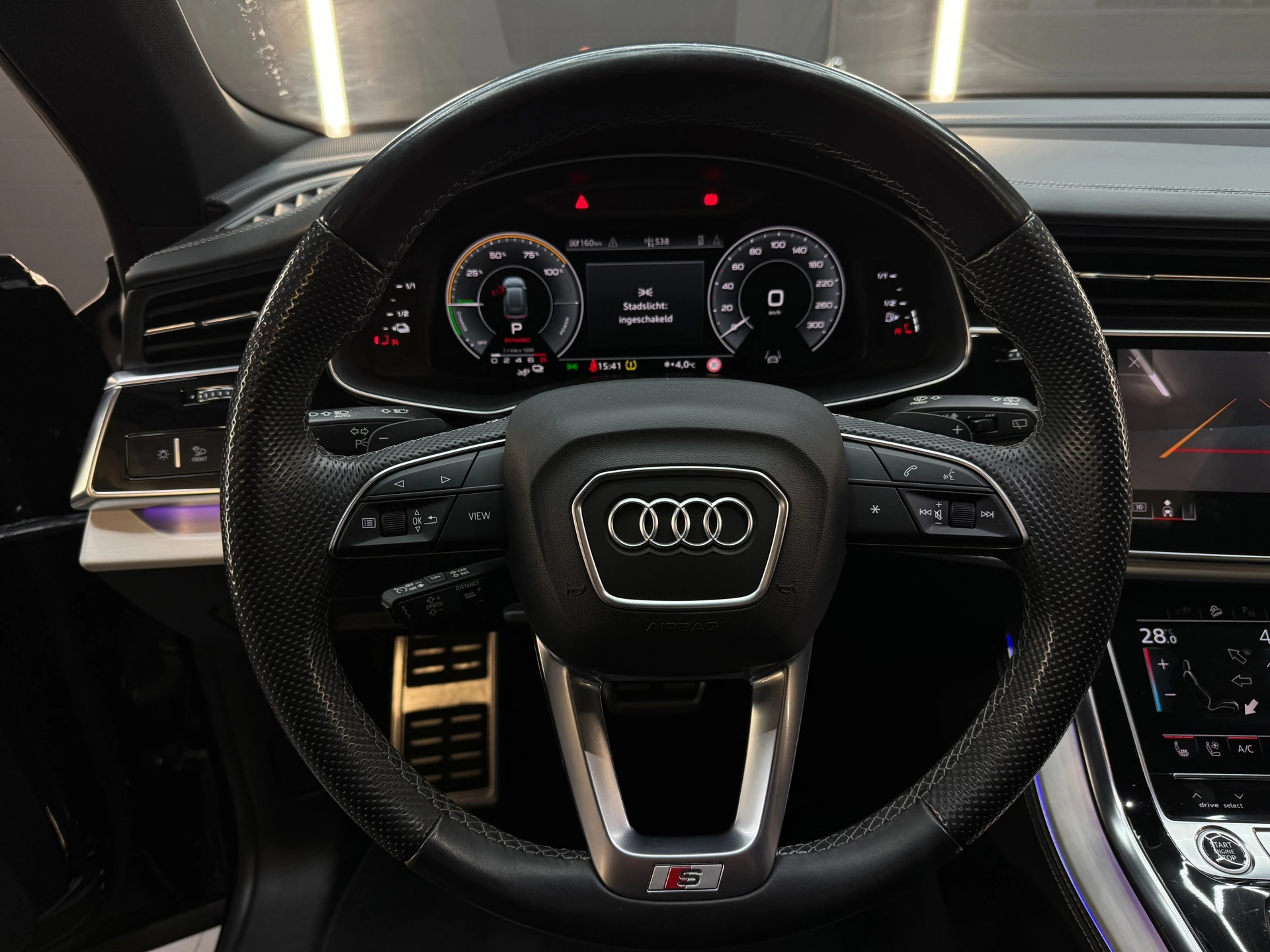 Hoofdafbeelding Audi Q8