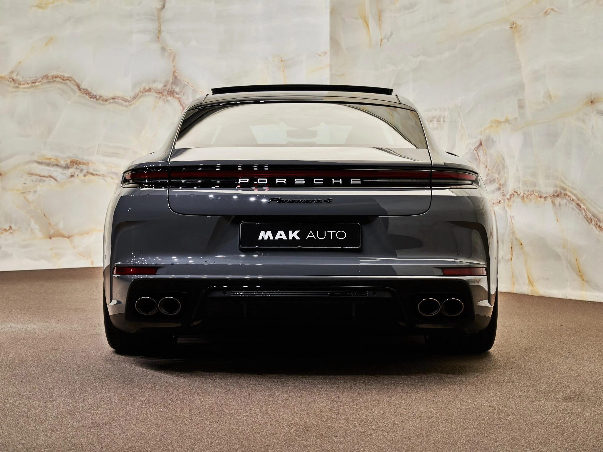 Hoofdafbeelding Porsche Panamera