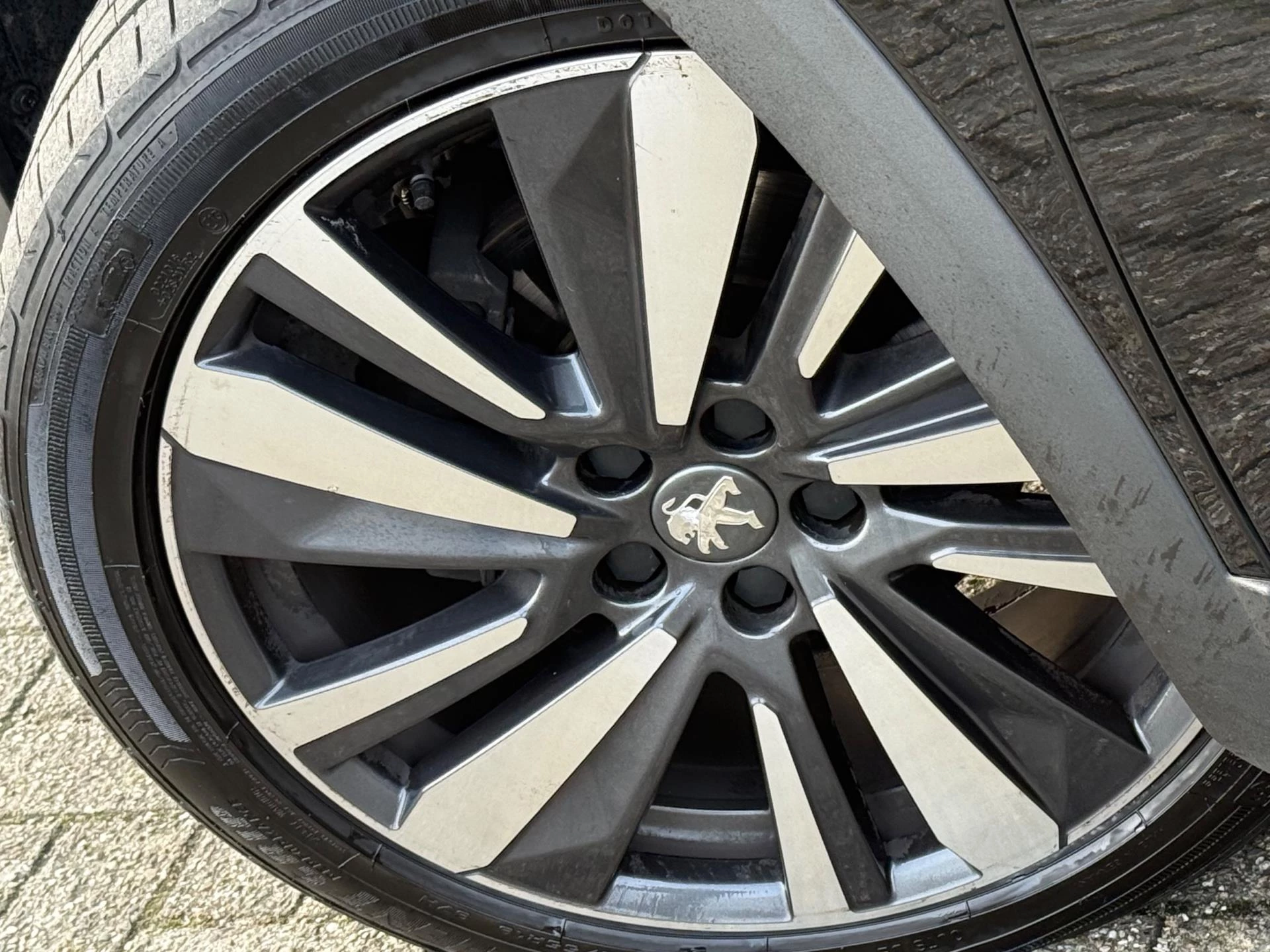 Hoofdafbeelding Peugeot 5008