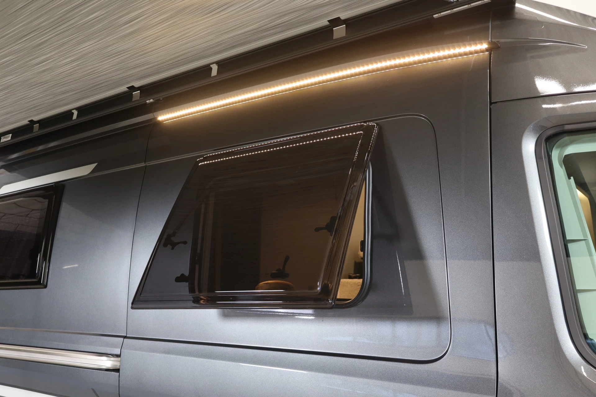 Hoofdafbeelding Weinsberg R46