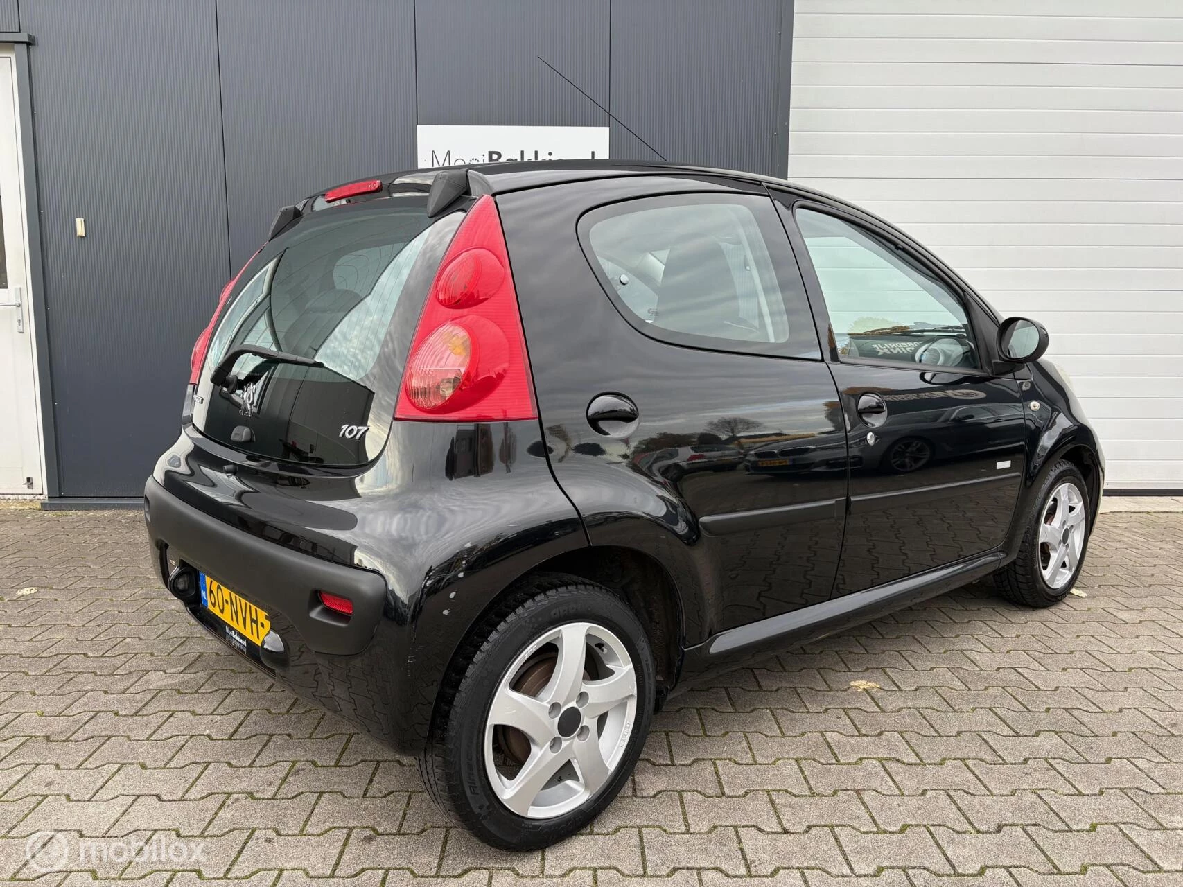 Hoofdafbeelding Peugeot 107