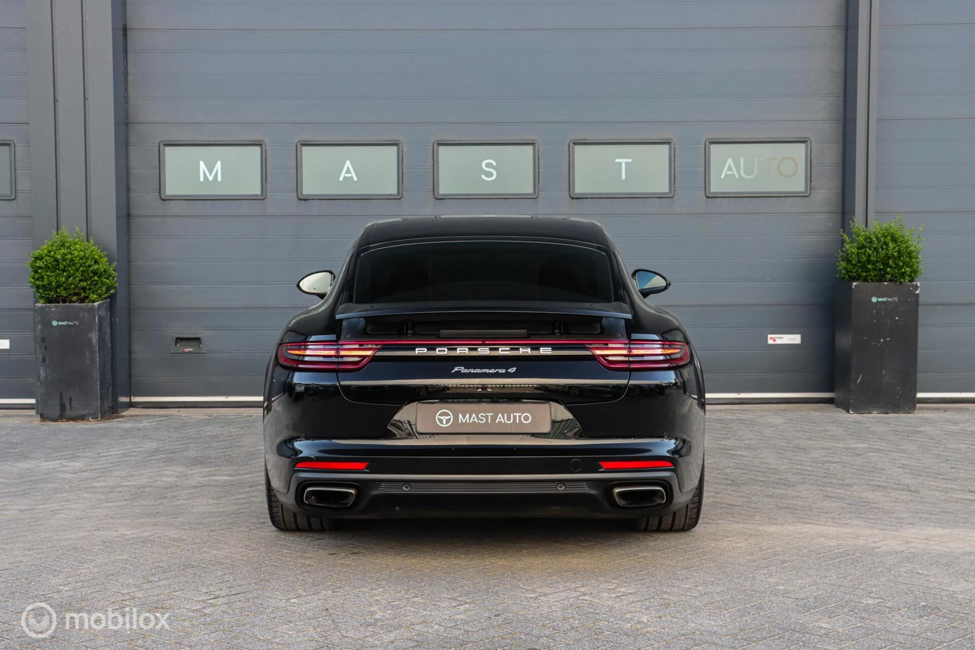 Hoofdafbeelding Porsche Panamera