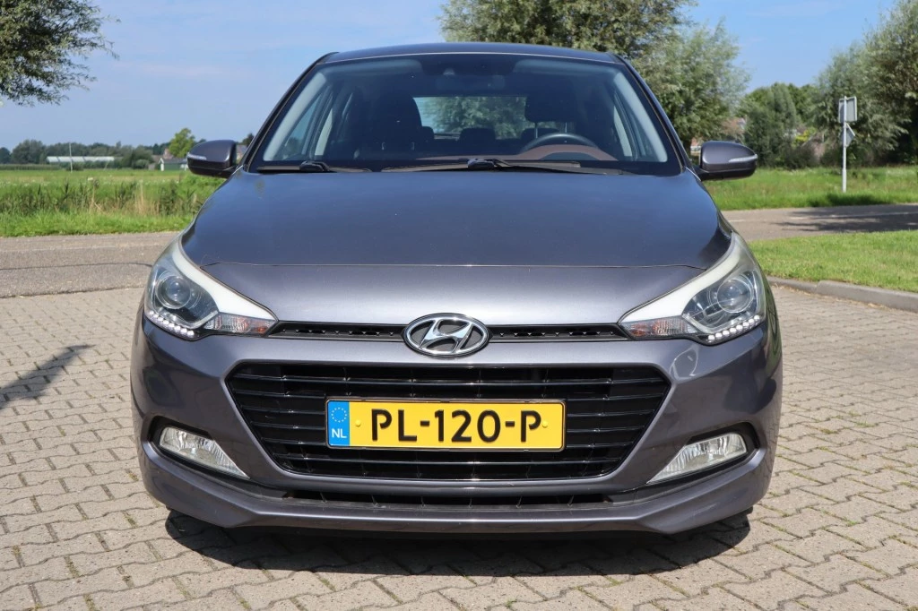Hoofdafbeelding Hyundai i20