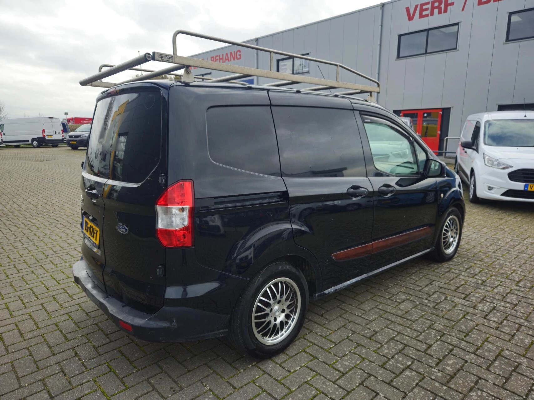 Hoofdafbeelding Ford Transit Courier