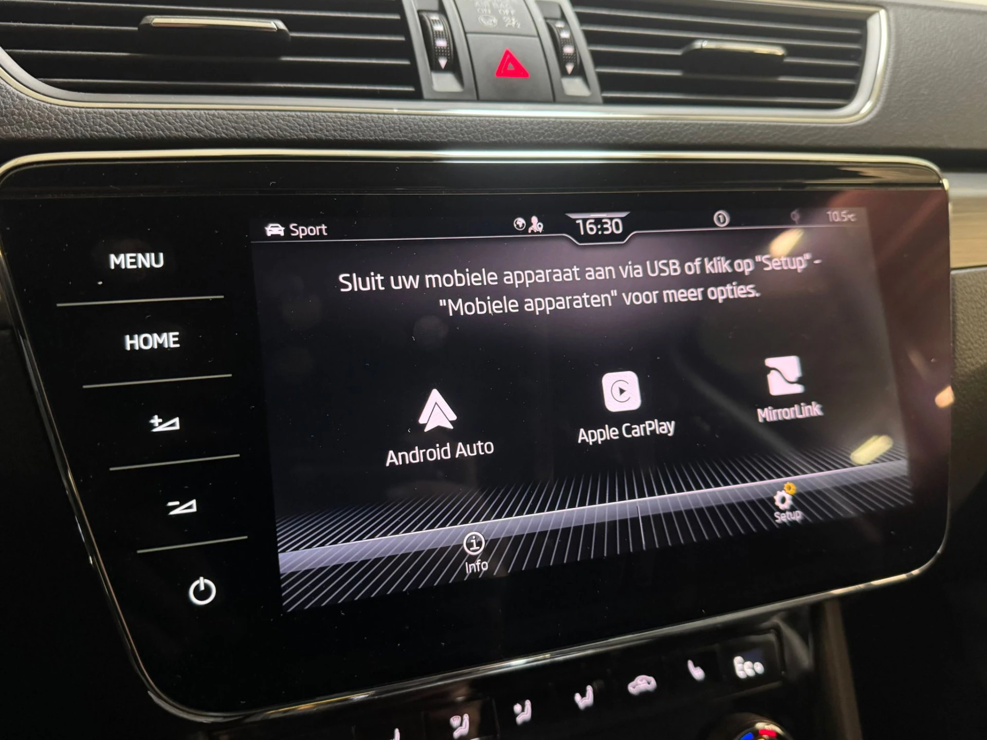 Hoofdafbeelding Škoda Superb