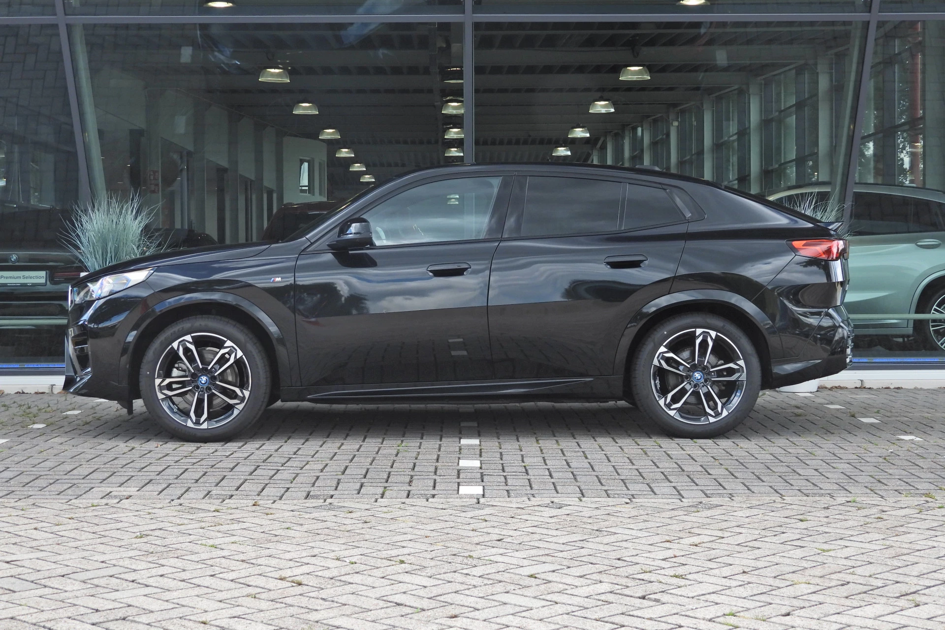 Hoofdafbeelding BMW iX2