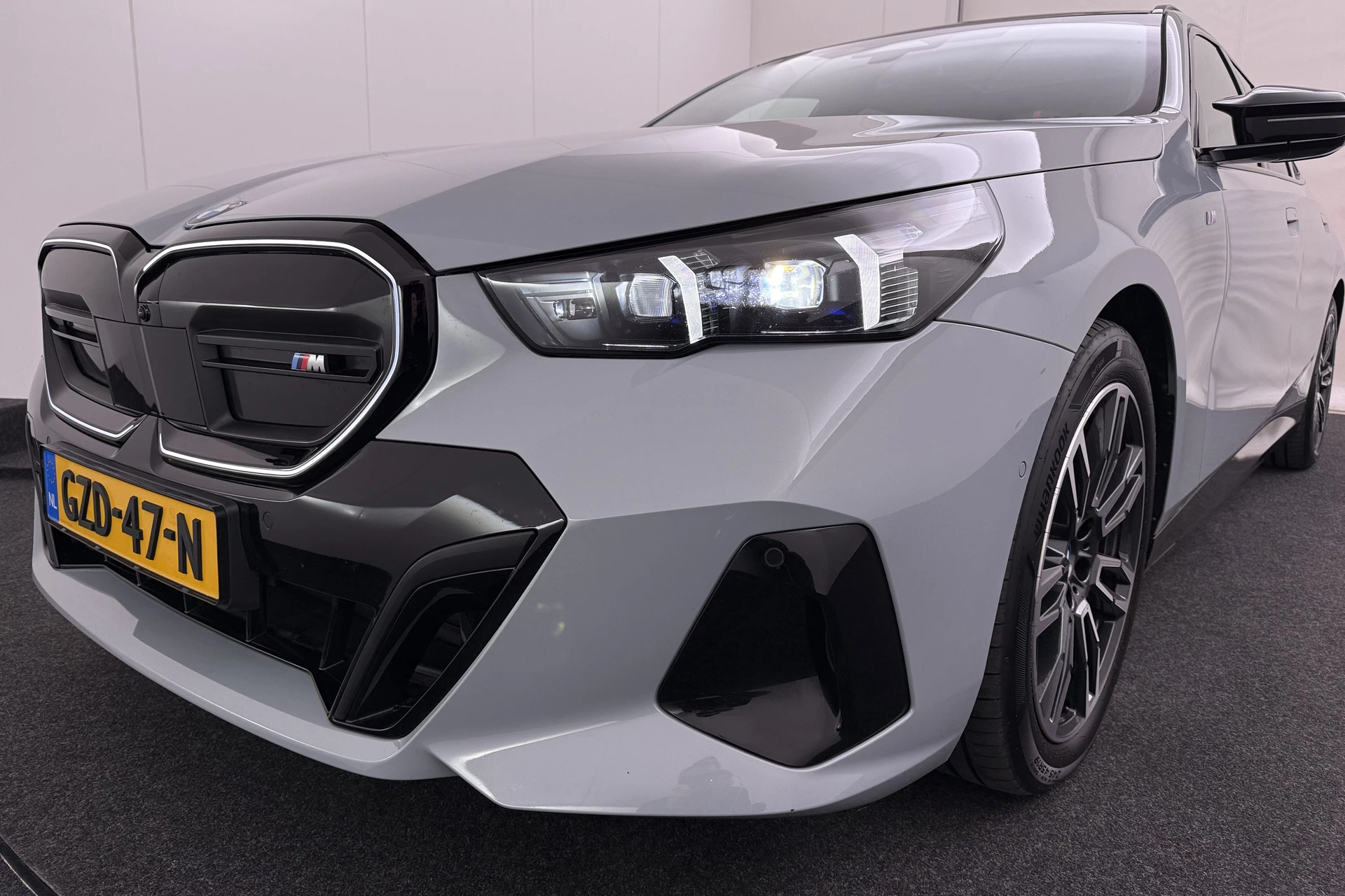 Hoofdafbeelding BMW i5