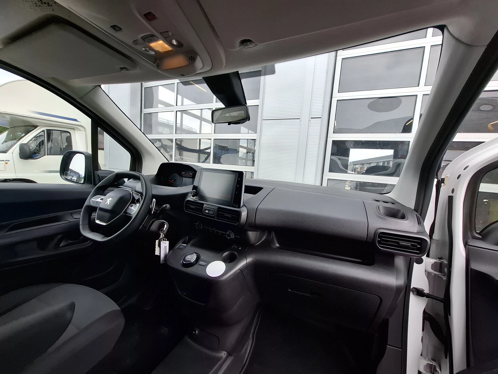 Hoofdafbeelding Peugeot Partner