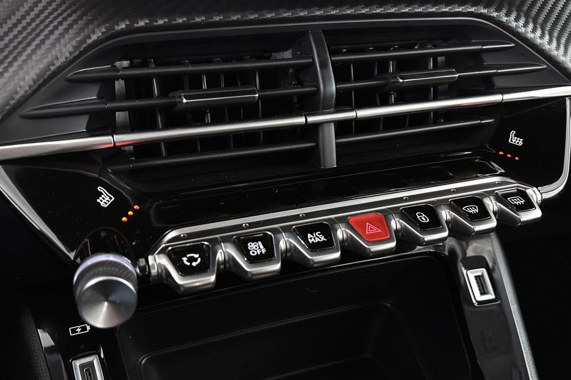 Hoofdafbeelding Peugeot e-208