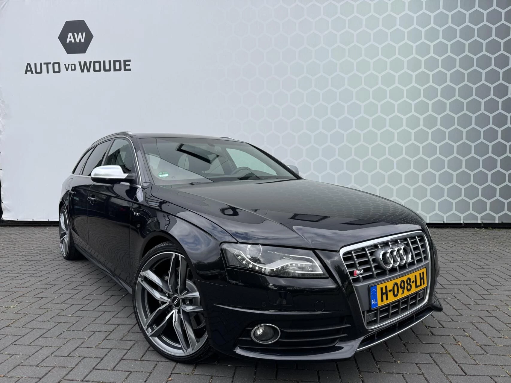 Hoofdafbeelding Audi S4