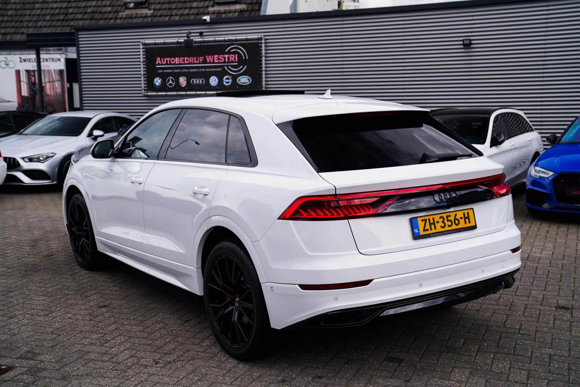 Hoofdafbeelding Audi Q8