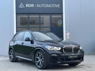 Hoofdafbeelding BMW X5 BMW X5 XDrive40i / M Sportpakket / Softclose / Lase / Pano / Bom Vol