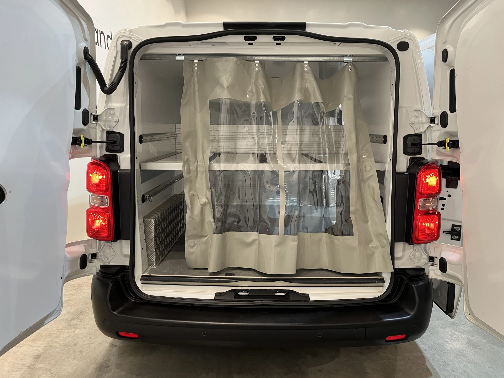 Hoofdafbeelding Peugeot e-Expert