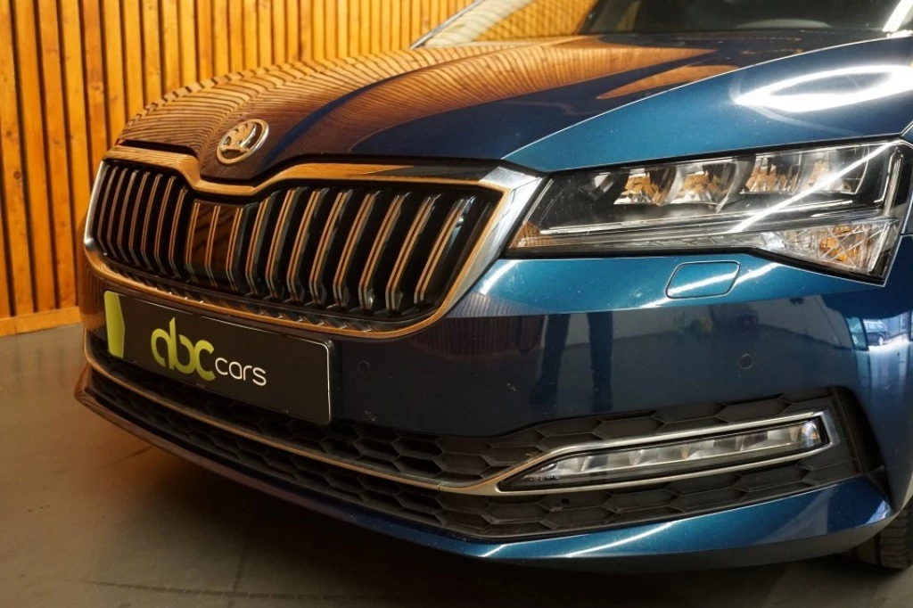 Hoofdafbeelding Škoda Superb