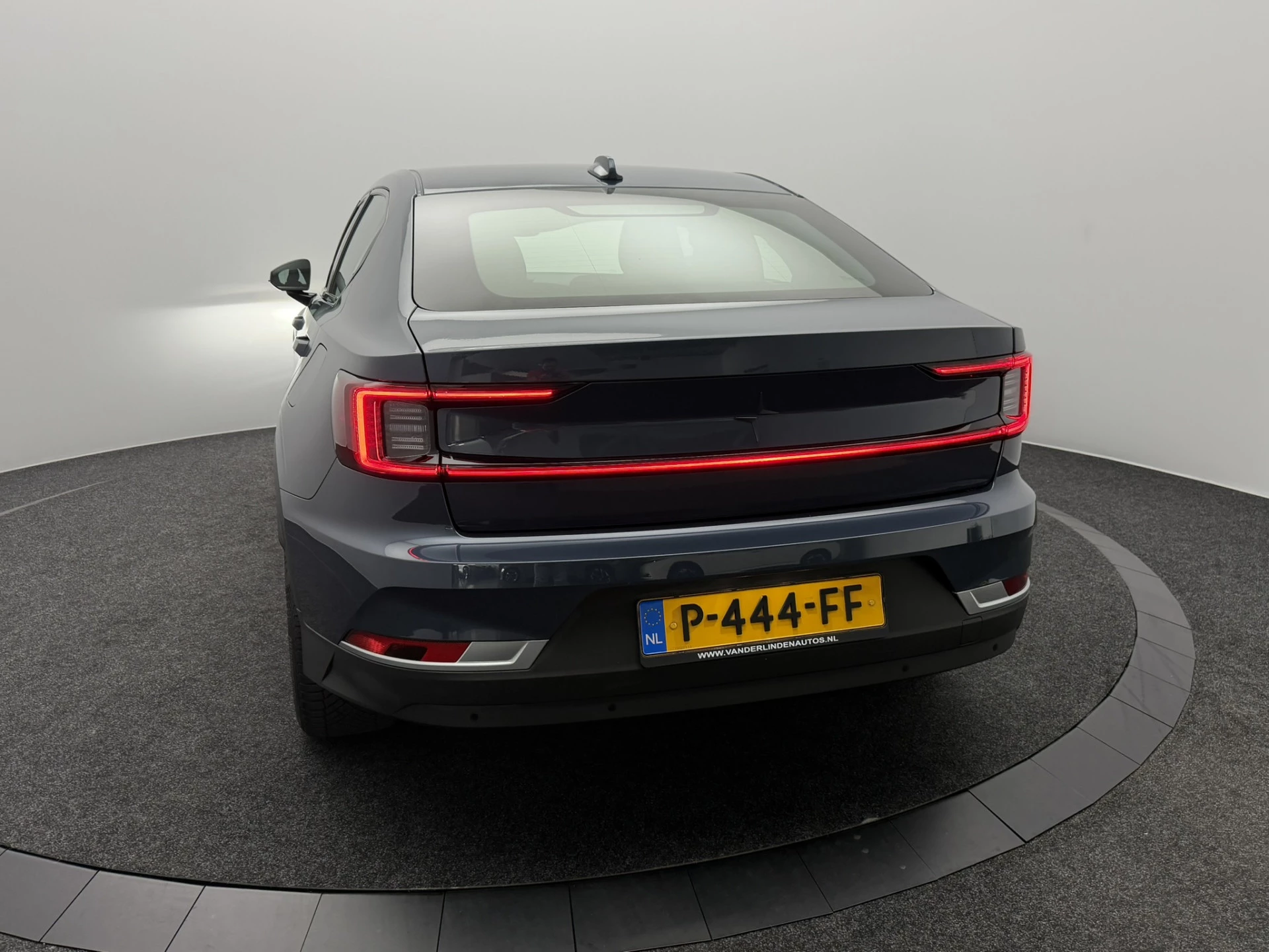 Hoofdafbeelding Polestar 2