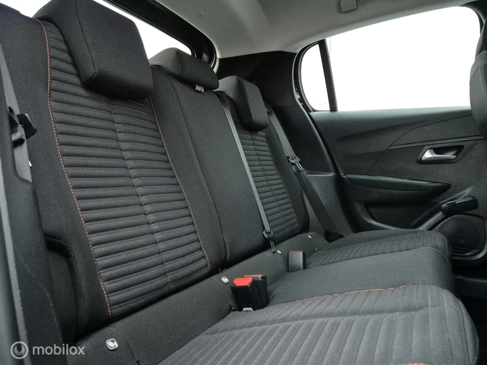 Hoofdafbeelding Peugeot e-208