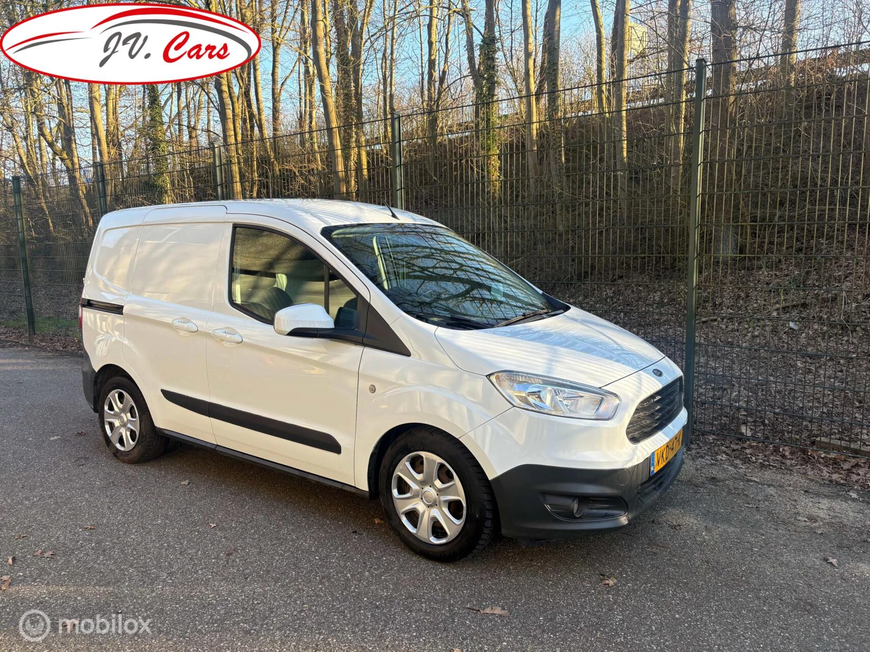 Hoofdafbeelding Ford Transit Courier