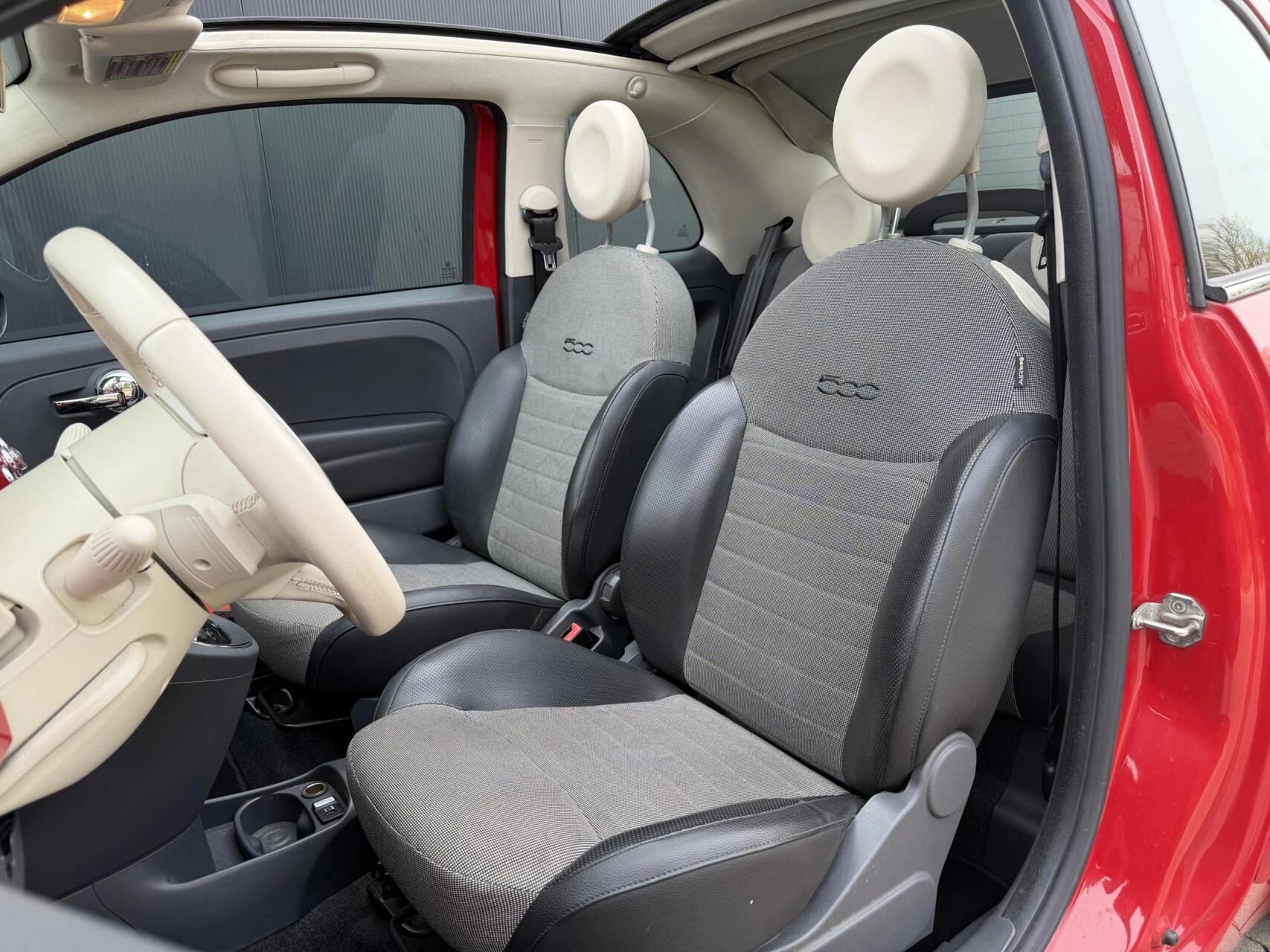 Hoofdafbeelding Fiat 500C