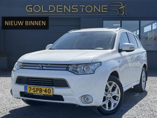 Mitsubishi Outlander 2.0 PHEV Instyle+ 1e Eigenaar,Schuifdak,Camera,Trekhaak,Keyless,Leder,Clima,Stoelverkoeling,Stoelverw,Pdc,Lm velgen,Rijstrooksensor,Lm velgen,N.A.P,Apk tot 12-2026