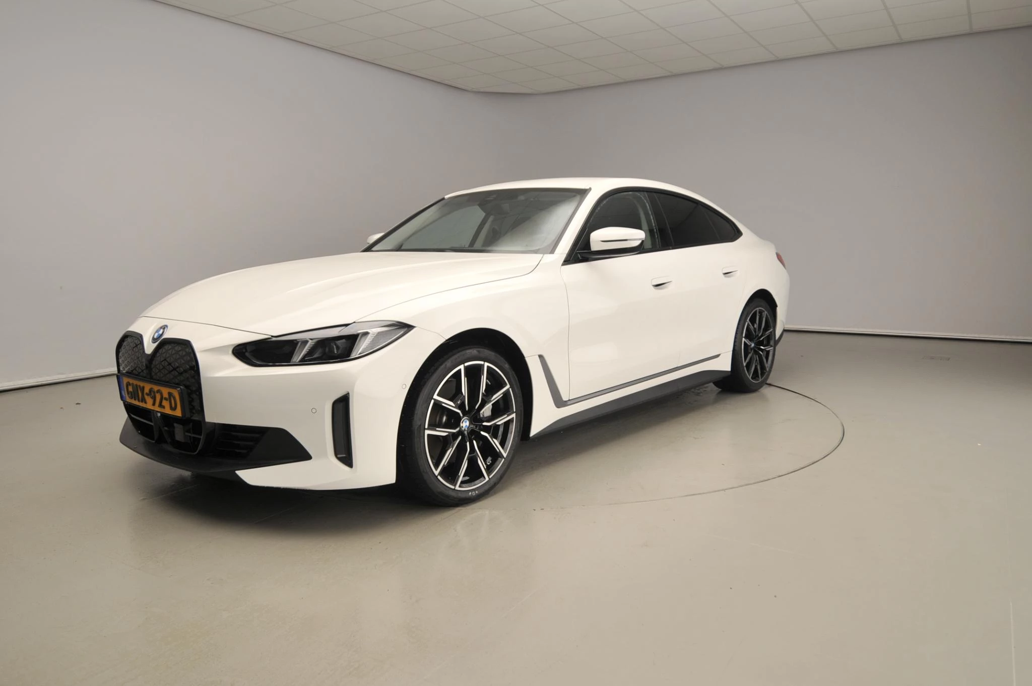 Hoofdafbeelding BMW i4