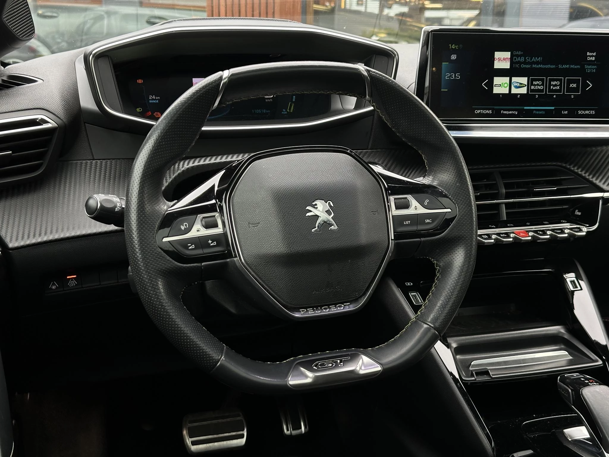 Hoofdafbeelding Peugeot e-208