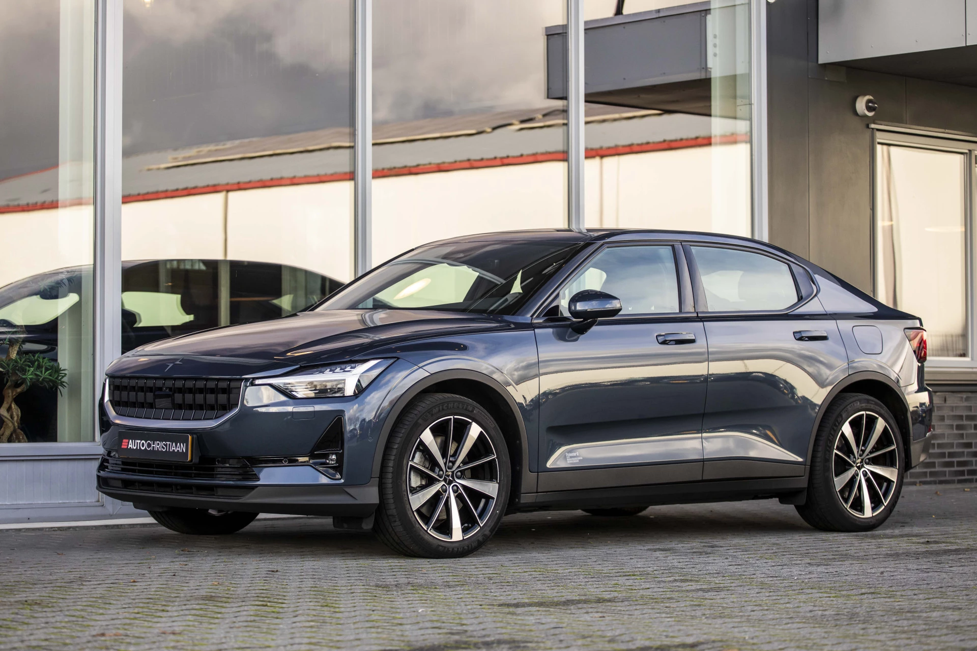 Hoofdafbeelding Polestar 2