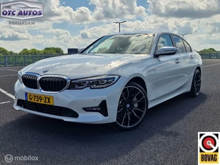 BMW 3-serie 330e High Executive - 293PK - AUTOMAAT - DRAADLOZE CARPLAY - EXTRA SET BMW VELGEN+WINTERBANDEN - STOELVERWARMING -
