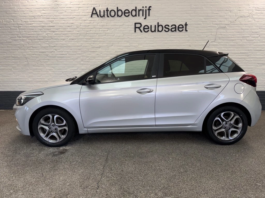 Hoofdafbeelding Hyundai i20