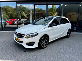 Hoofdafbeelding Mercedes-Benz B-Klasse Mercedes-Benz B-Klasse 200 156pk Sport,LED,Keyless,Leer,Pano,NaviGroot,Clima,Cruise,