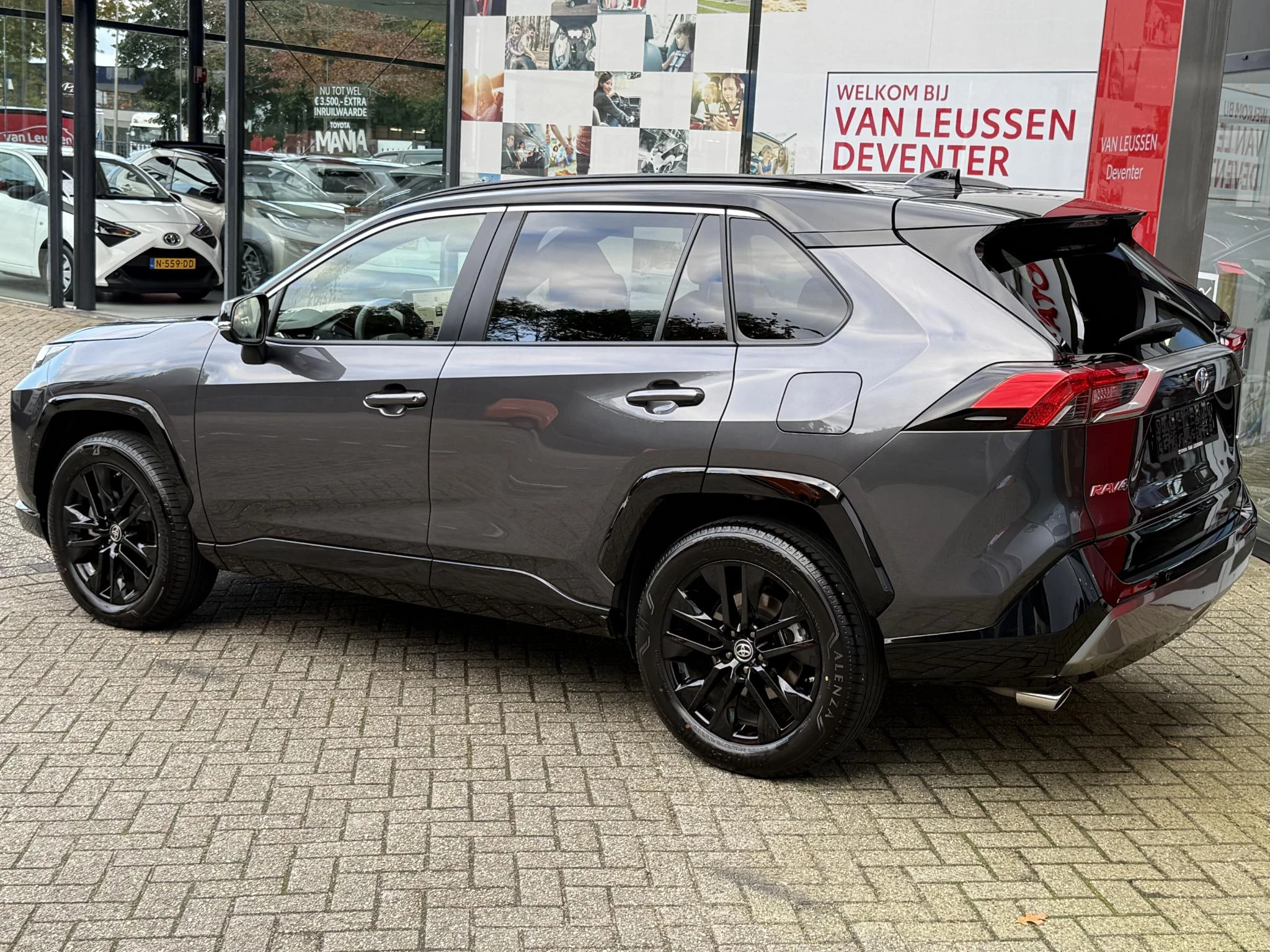 Hoofdafbeelding Toyota RAV4