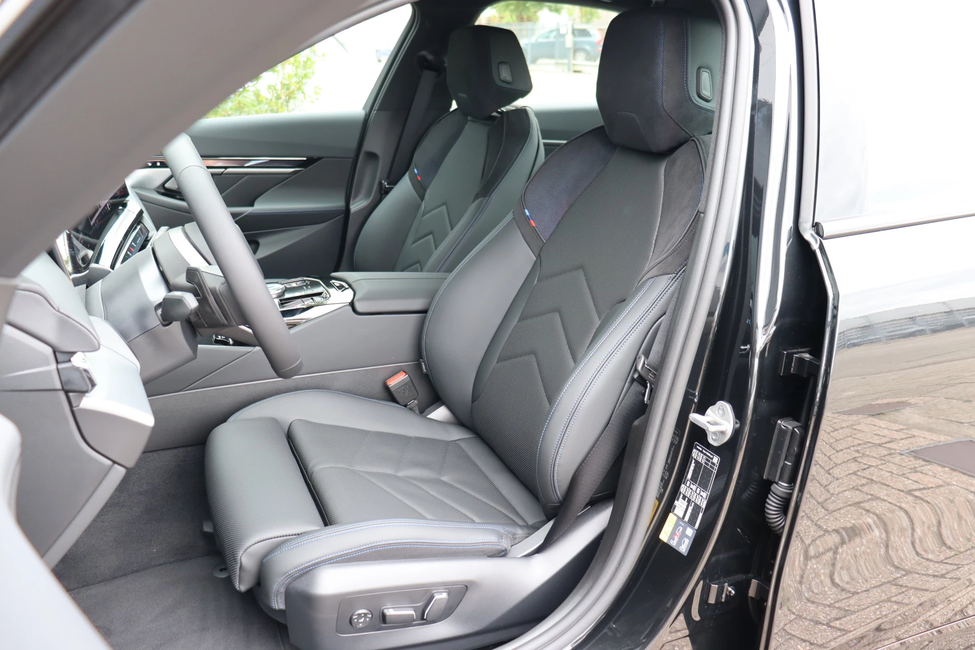 Hoofdafbeelding BMW i5