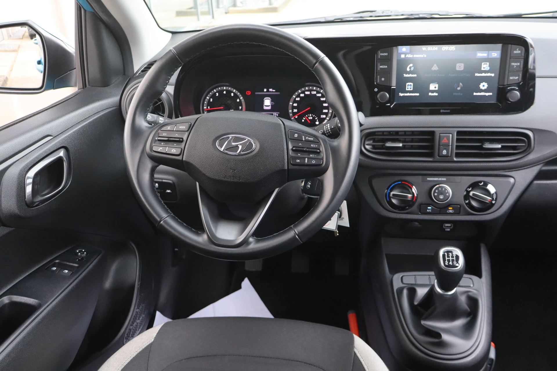 Hoofdafbeelding Hyundai i10