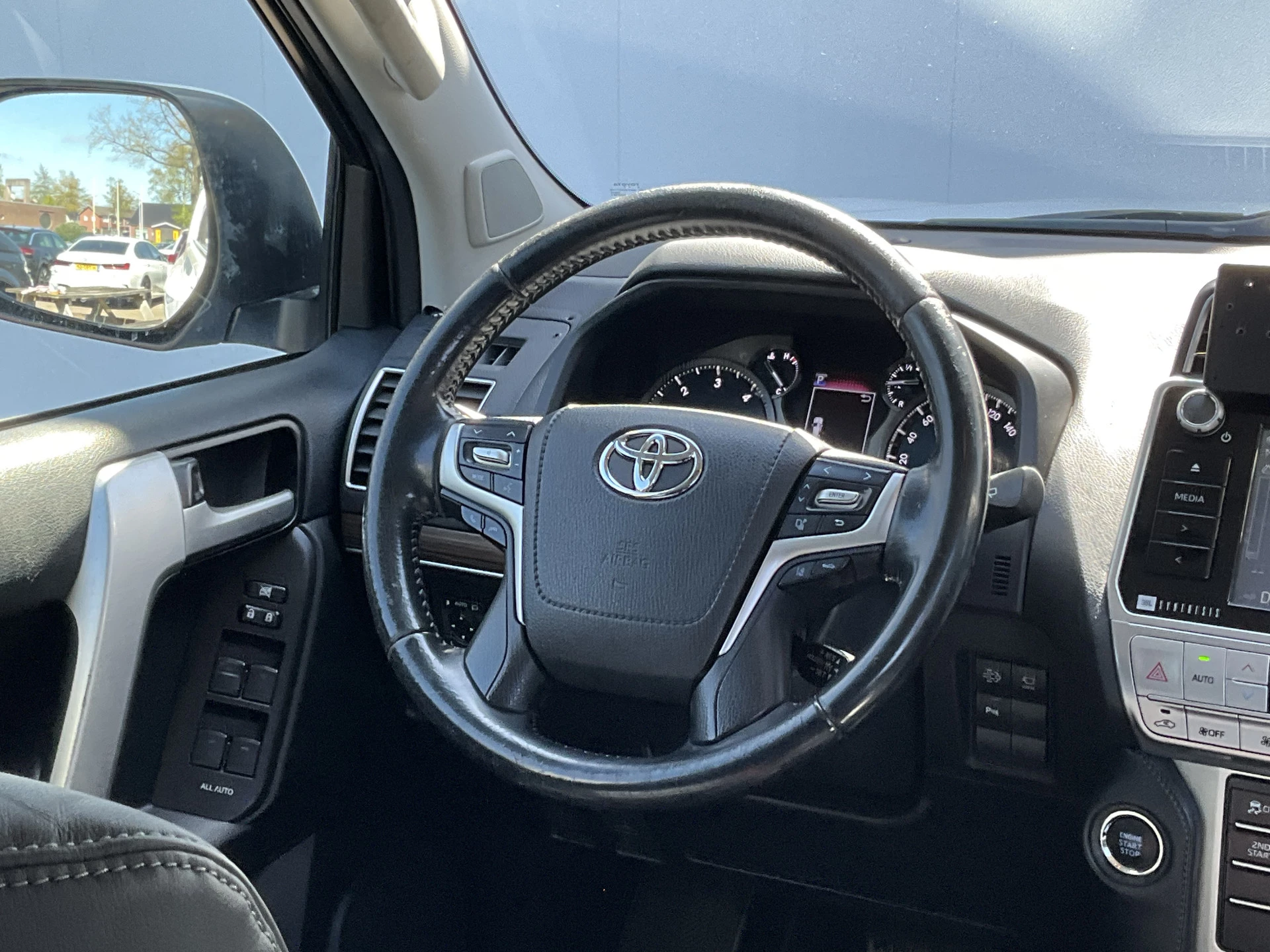 Hoofdafbeelding Toyota Land Cruiser