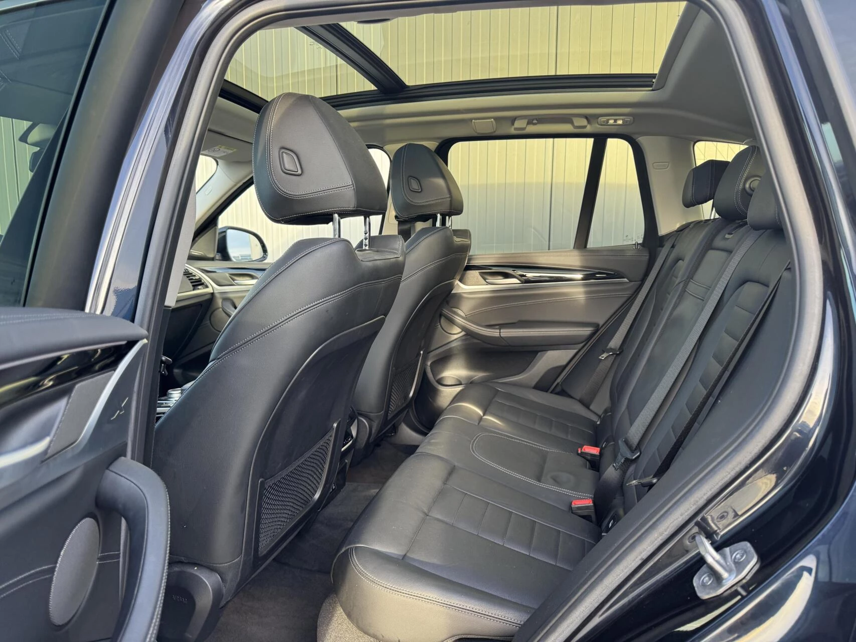 Hoofdafbeelding BMW iX3