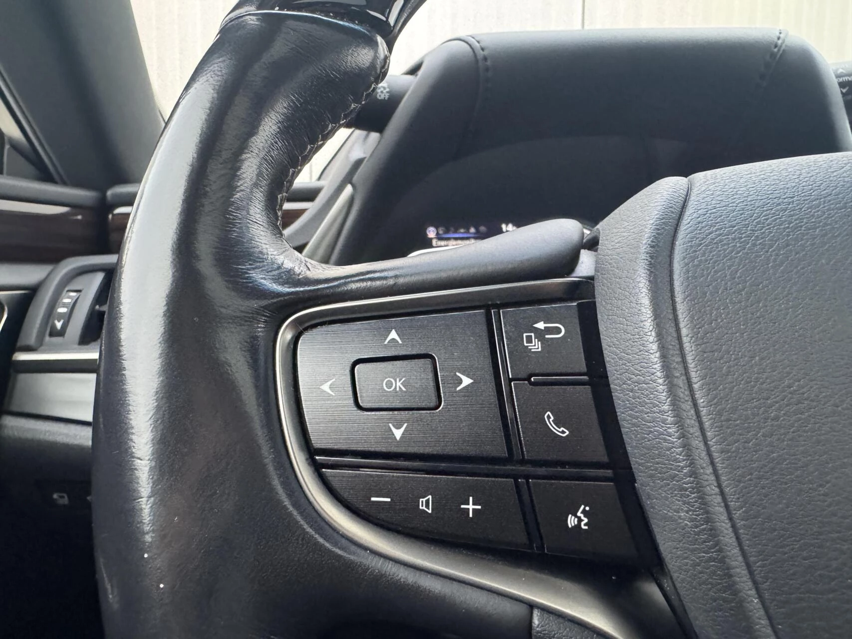 Hoofdafbeelding Lexus ES