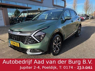 Kia Sportage 1.6 T Hybrid DynamicPlusLine Automaat. 1.650 kg trekgewicht ,  Panorama schuif - kanteldak  , All wheater banden ,  Elect.  achterklep , Elect. stoellen ,  Trekhaak 13 polig