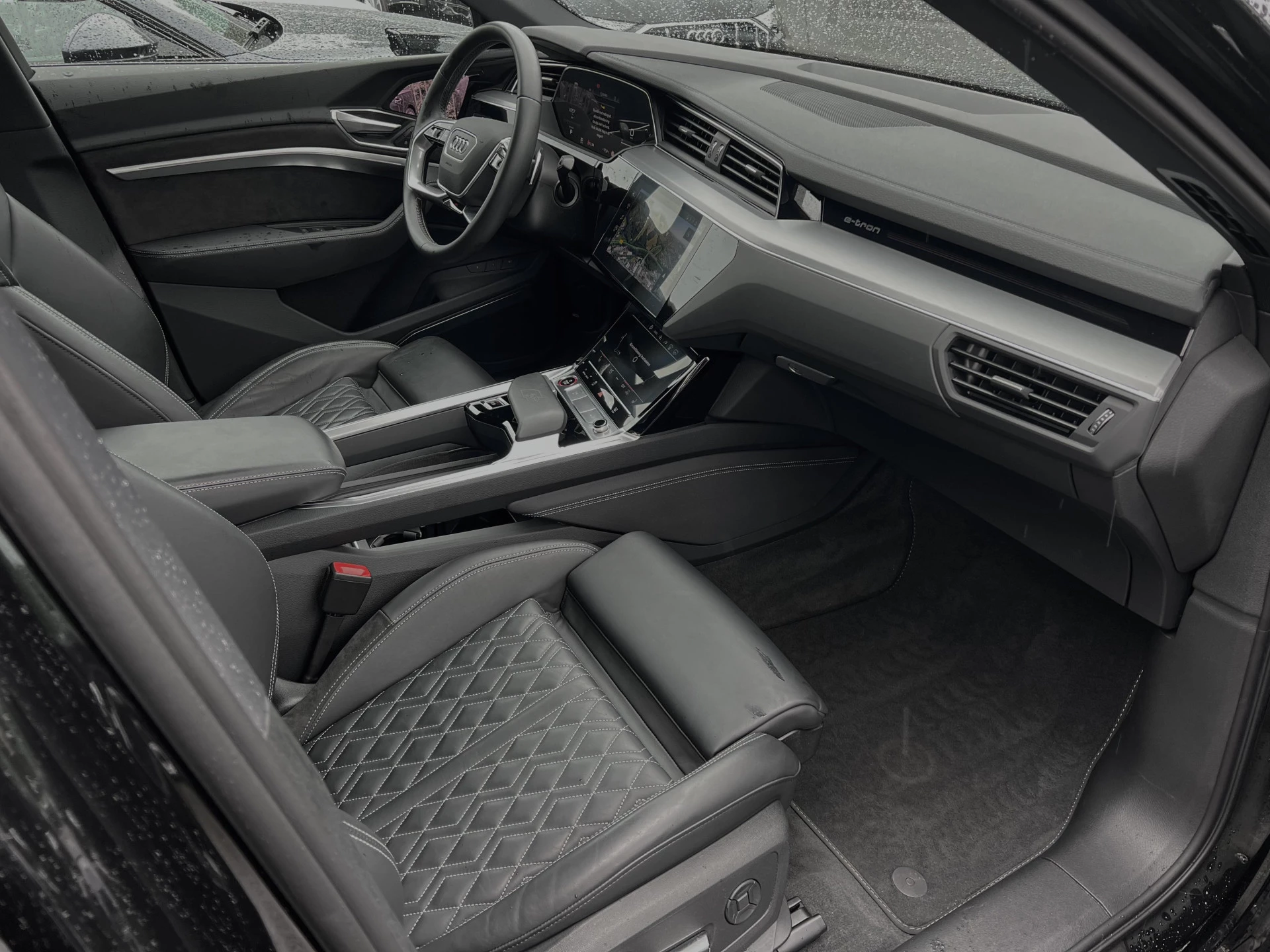 Hoofdafbeelding Audi e-tron