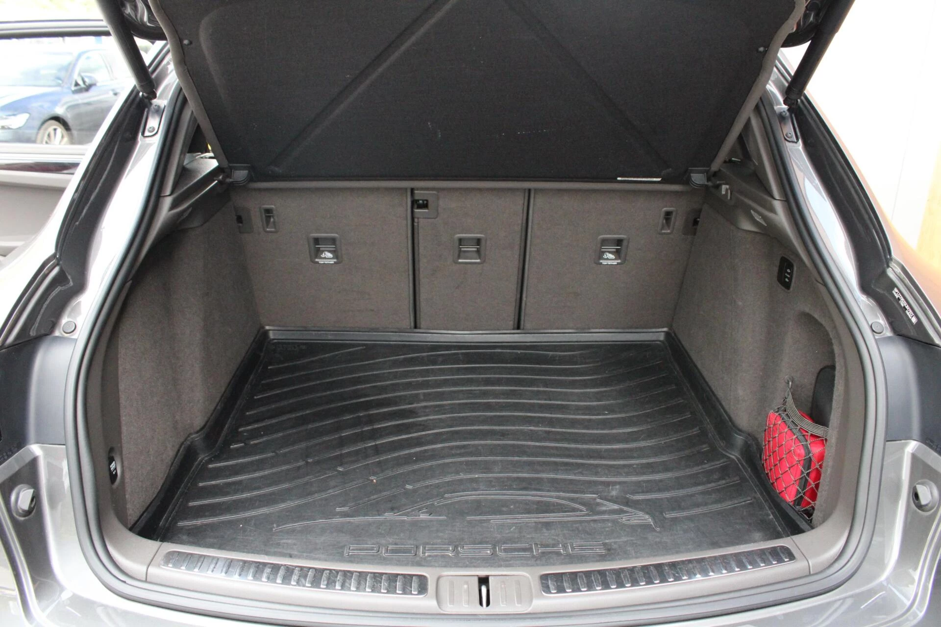 Hoofdafbeelding Porsche Macan