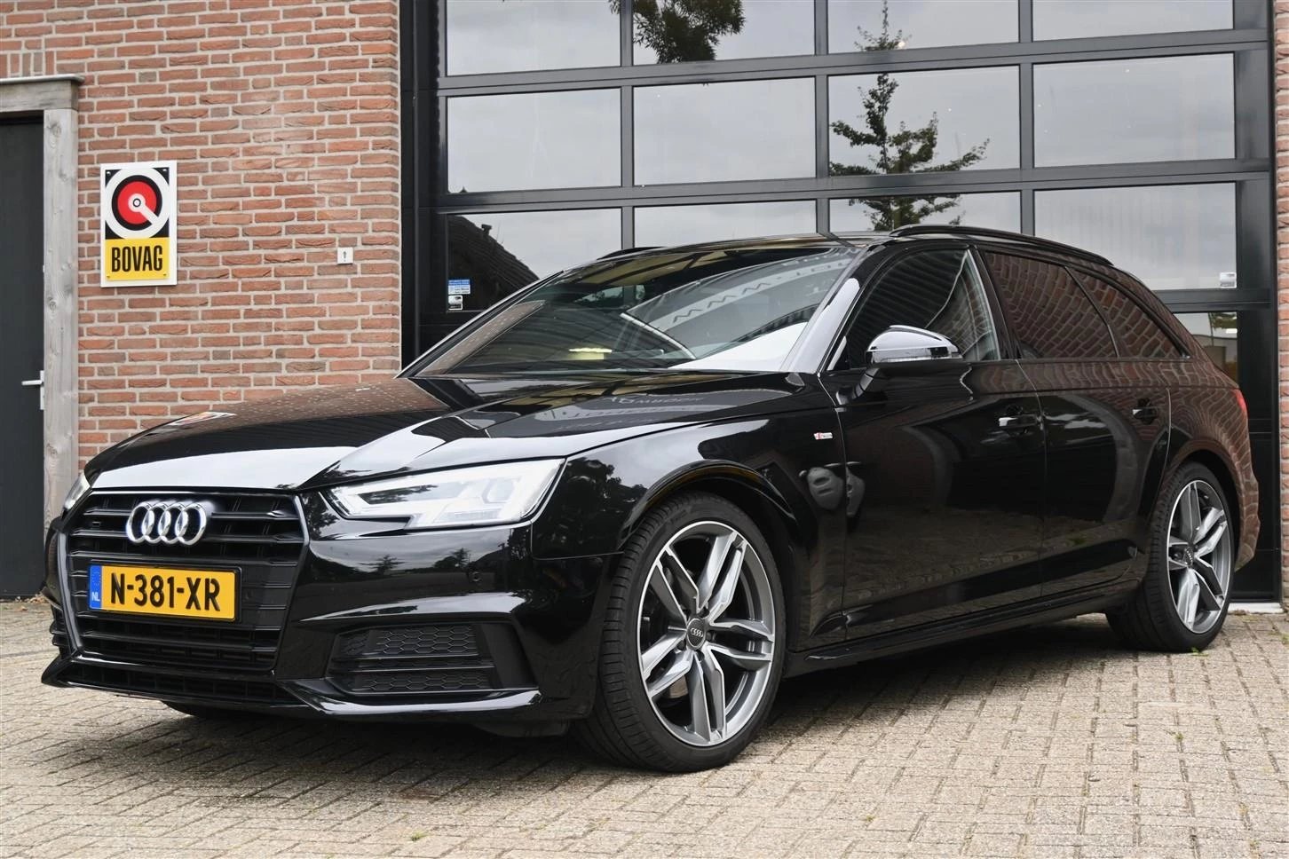 Hoofdafbeelding Audi A4