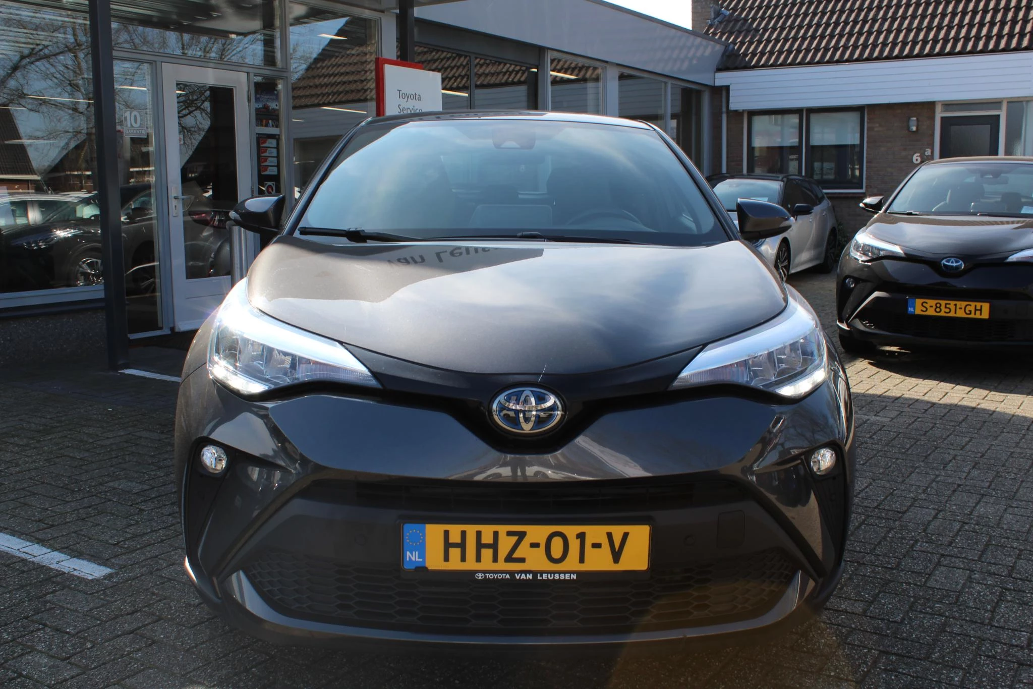 Hoofdafbeelding Toyota C-HR