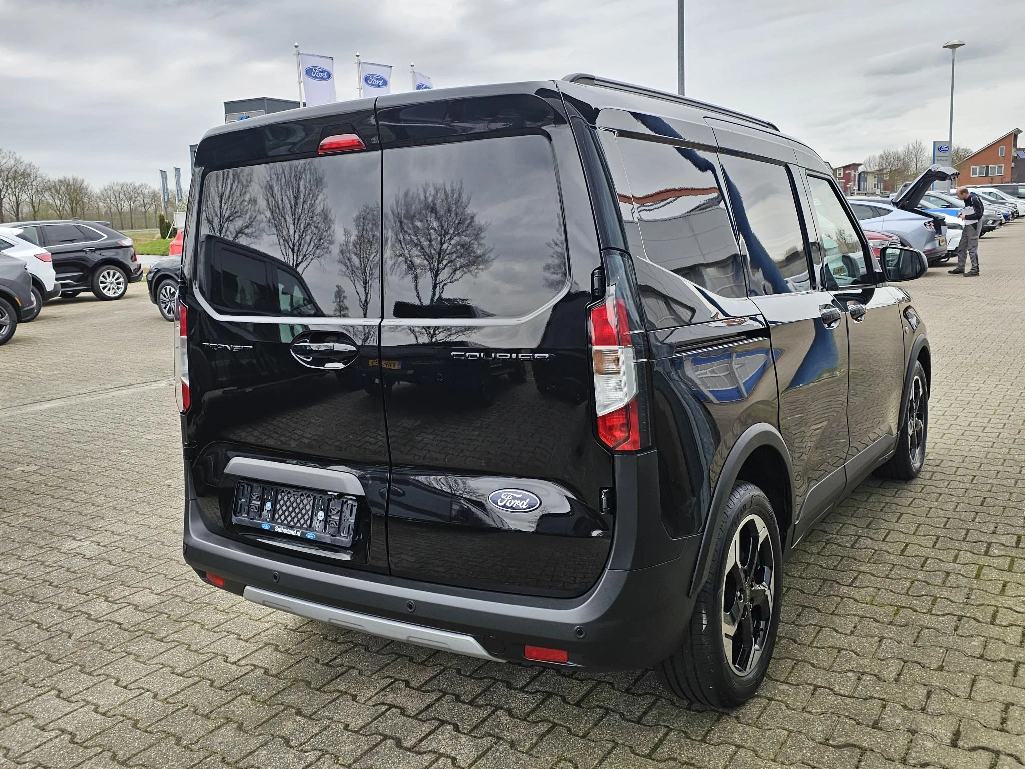 Hoofdafbeelding Ford Transit Courier