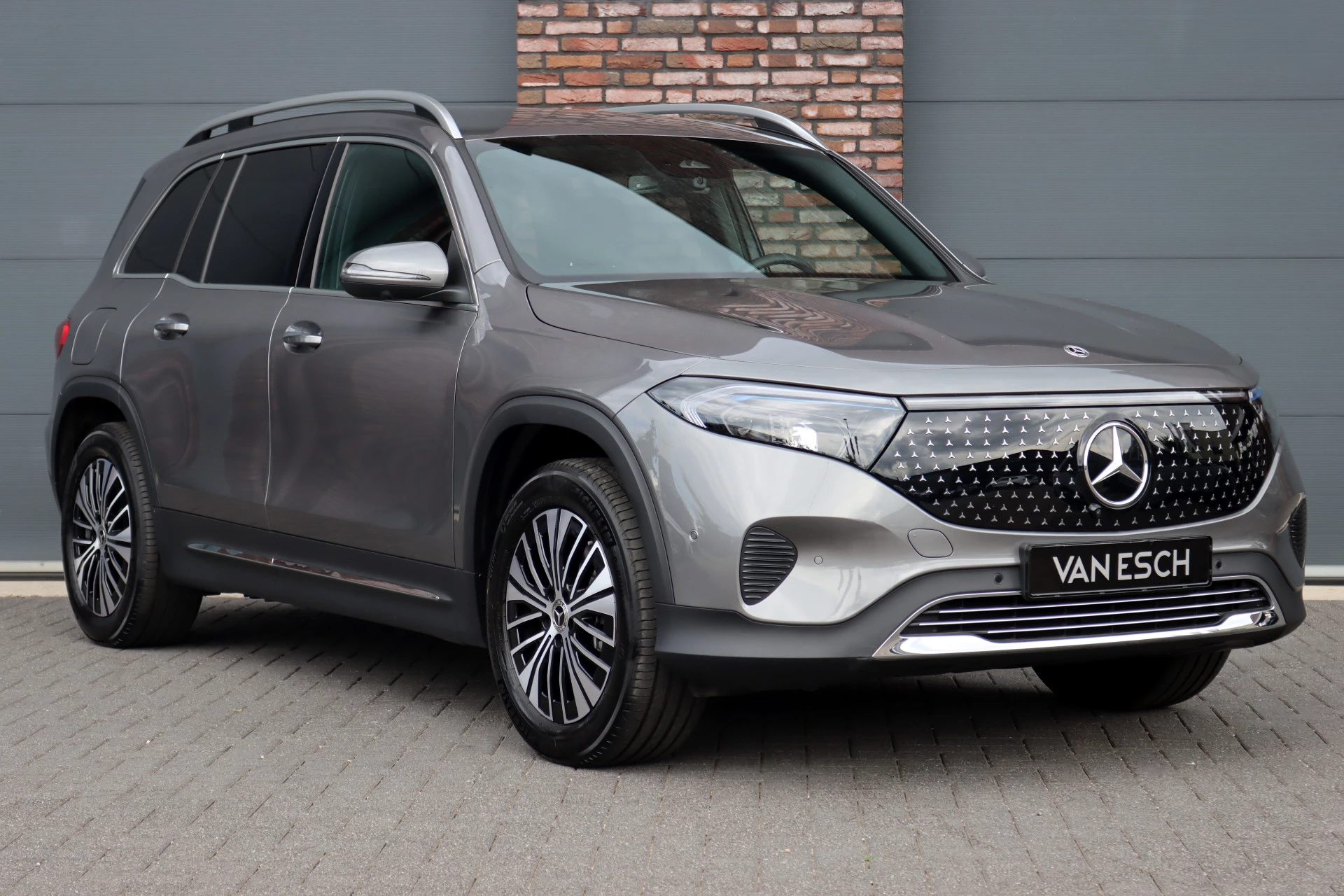 Hoofdafbeelding Mercedes-Benz EQB